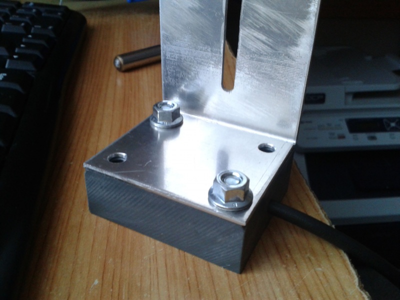 File:Laptimer Laptime Reed Switch 4.jpg
