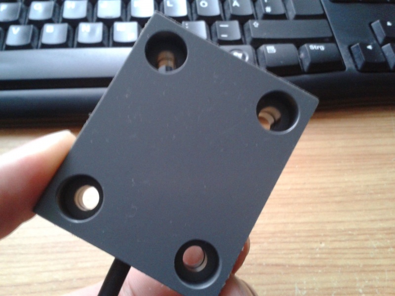 File:Laptimer Laptime Reed Switch 2.jpg